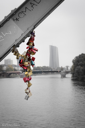 Frankfurt, locking bridge.